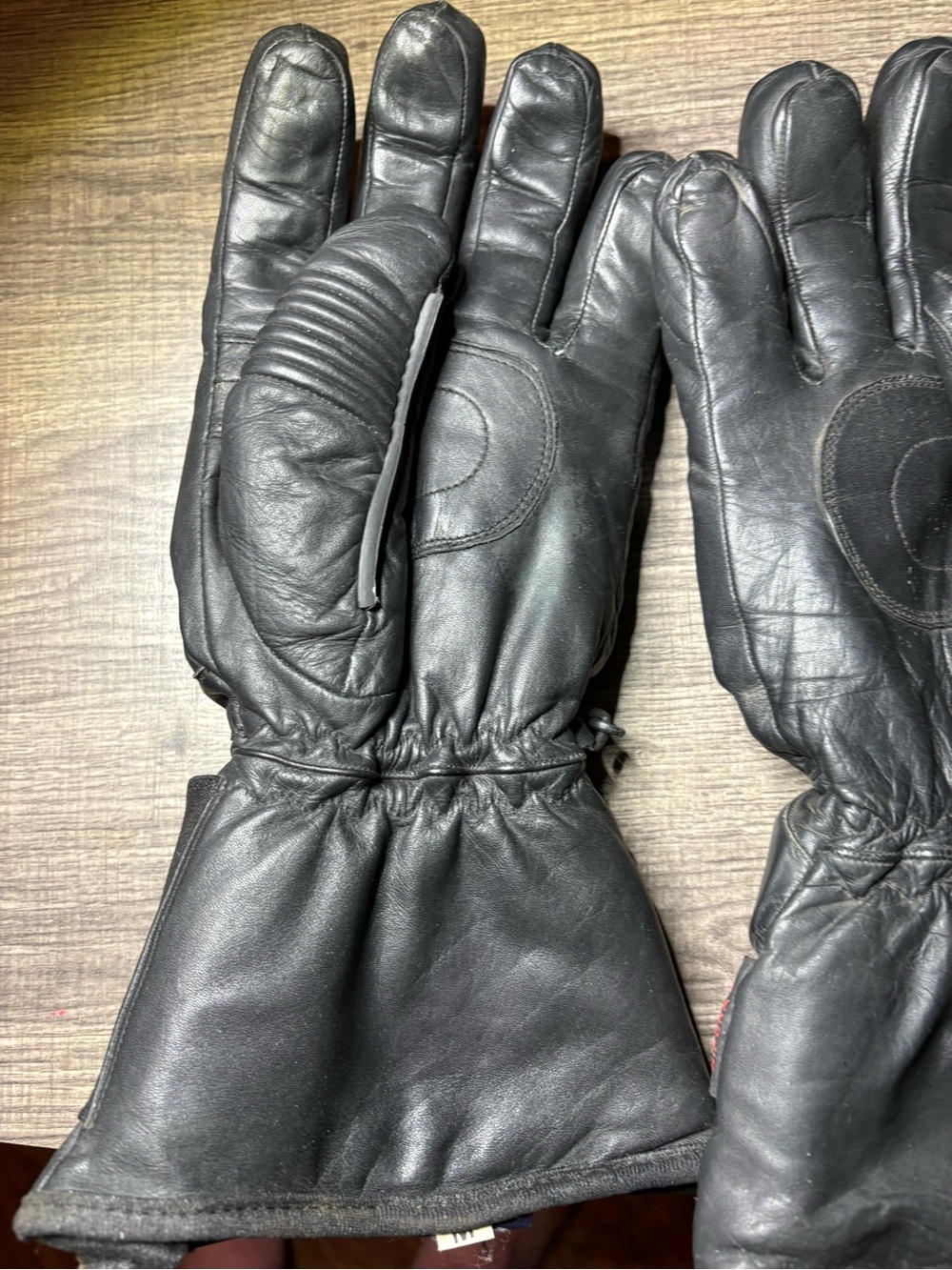 Men's Black Leather Insulated Gloves with Elastic Wrist